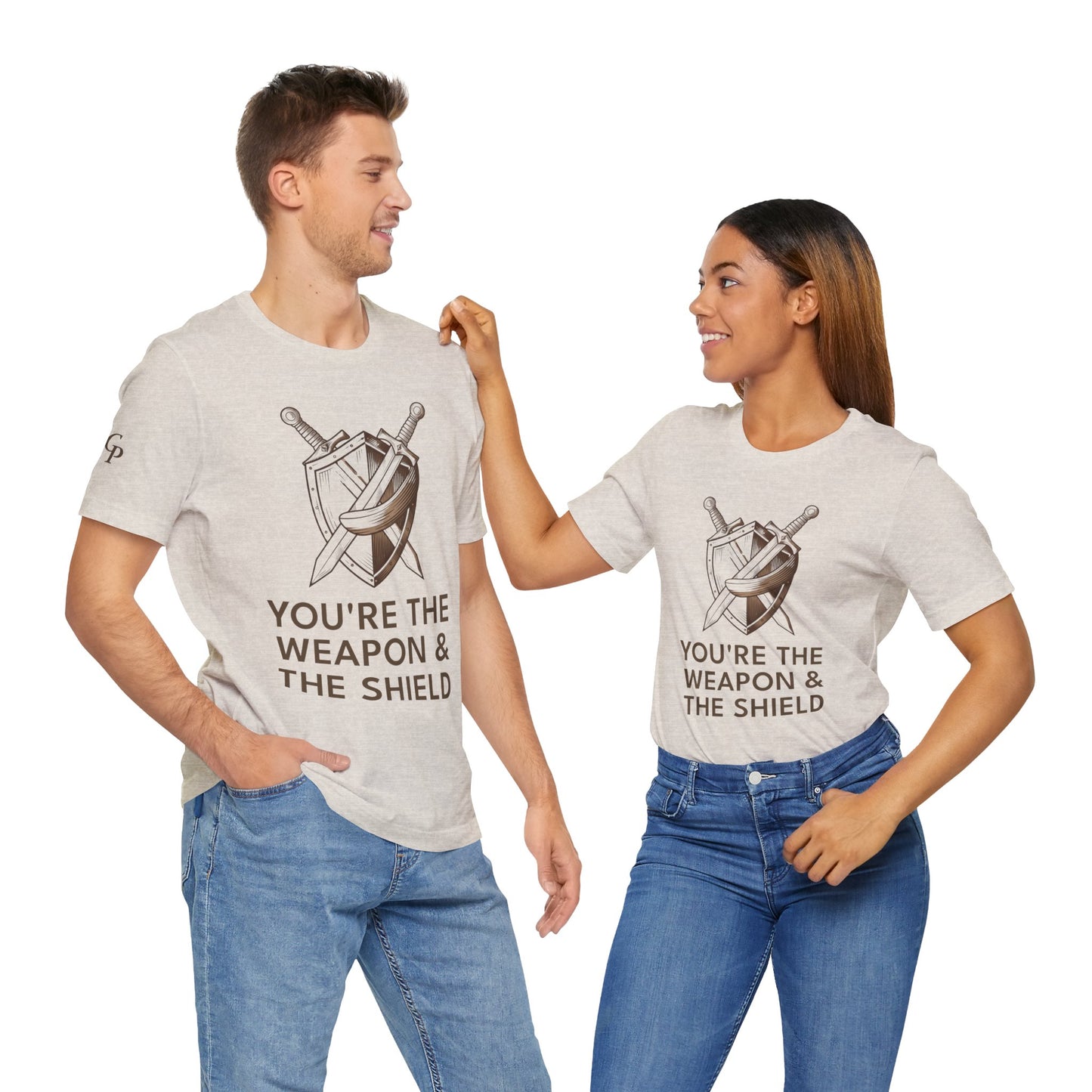 Camiseta unisex de empoderamiento "Eres el arma, el escudo"