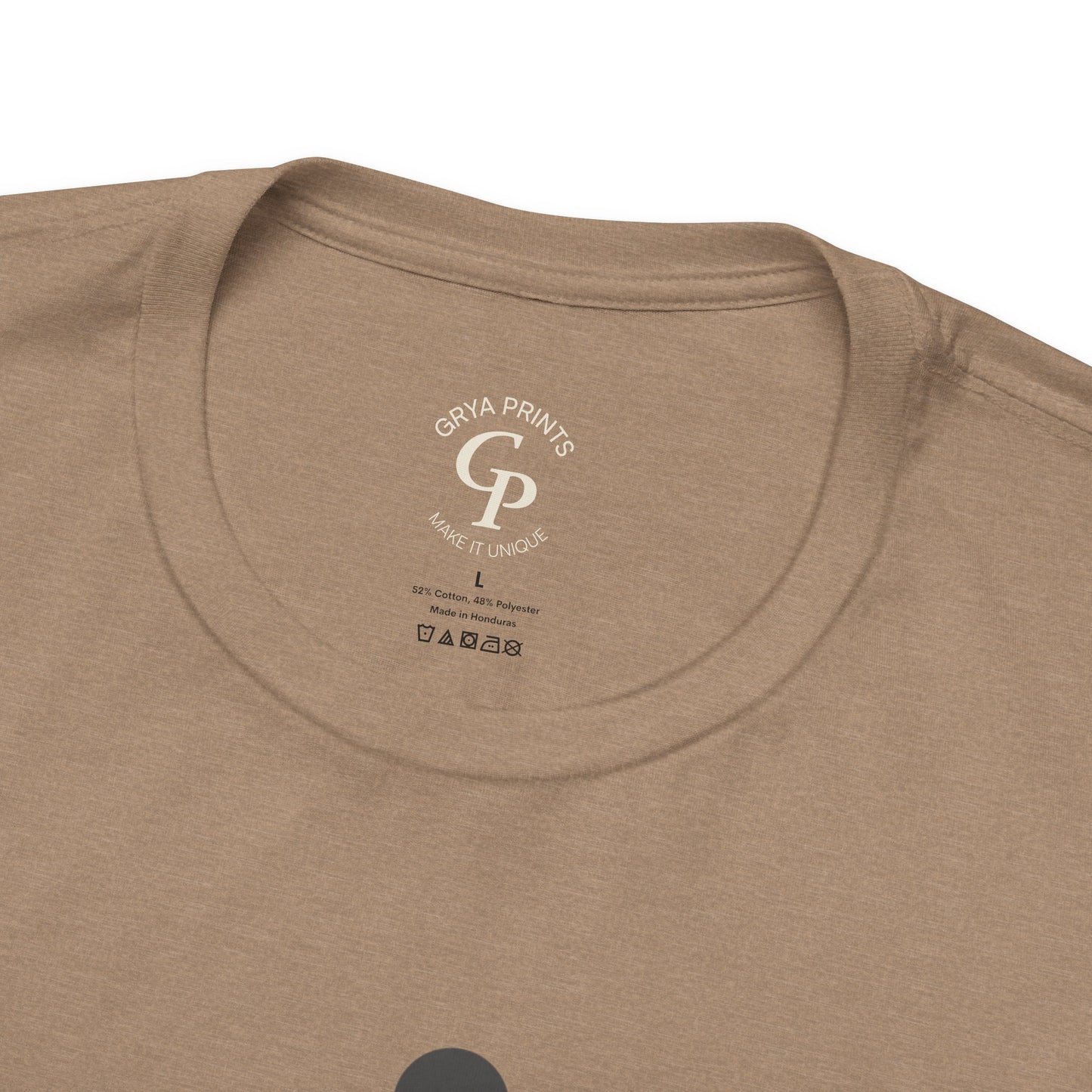 Camiseta motivacional unisex "Persigue sueños, no tendencias"