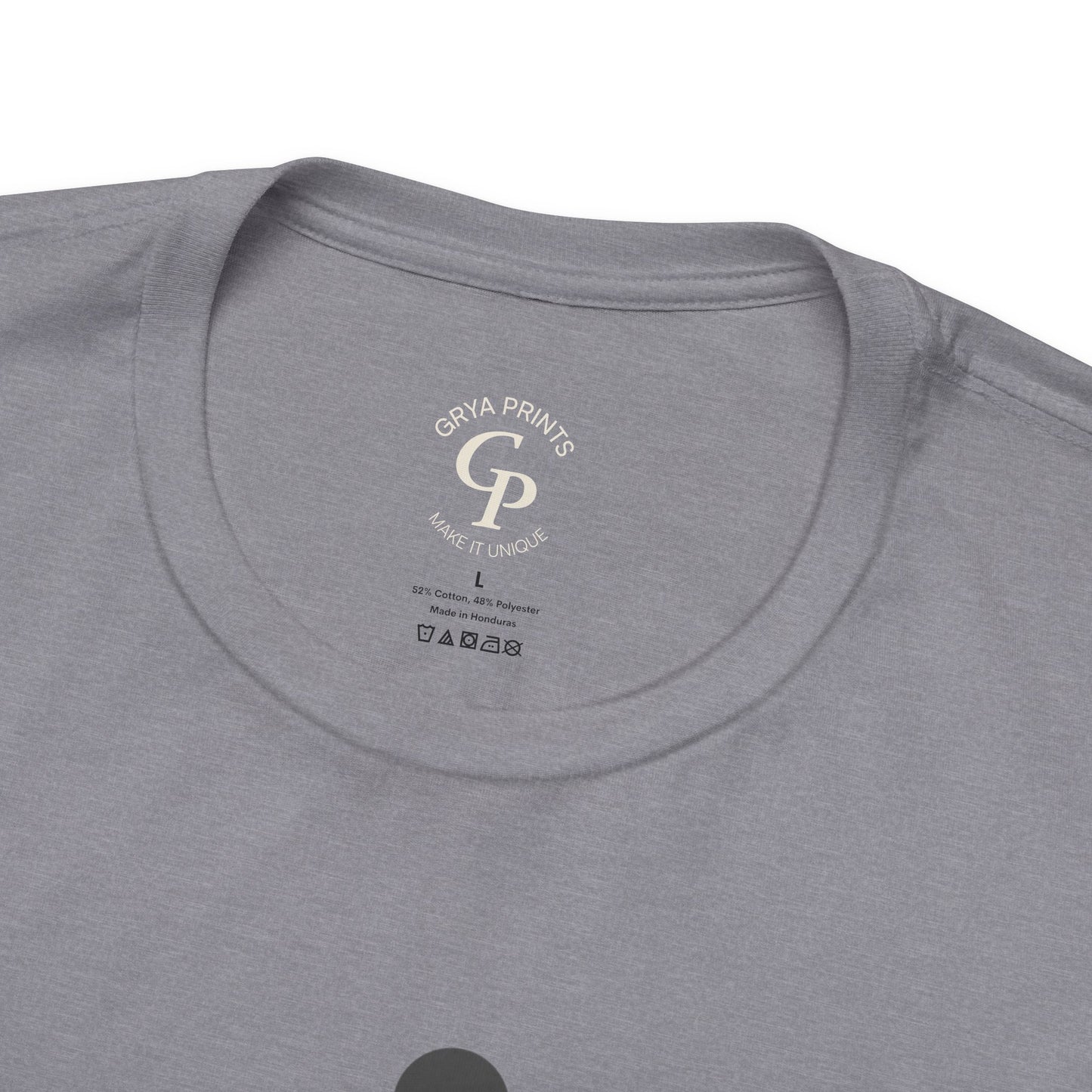 Camiseta motivacional unisex "Persigue sueños, no tendencias"