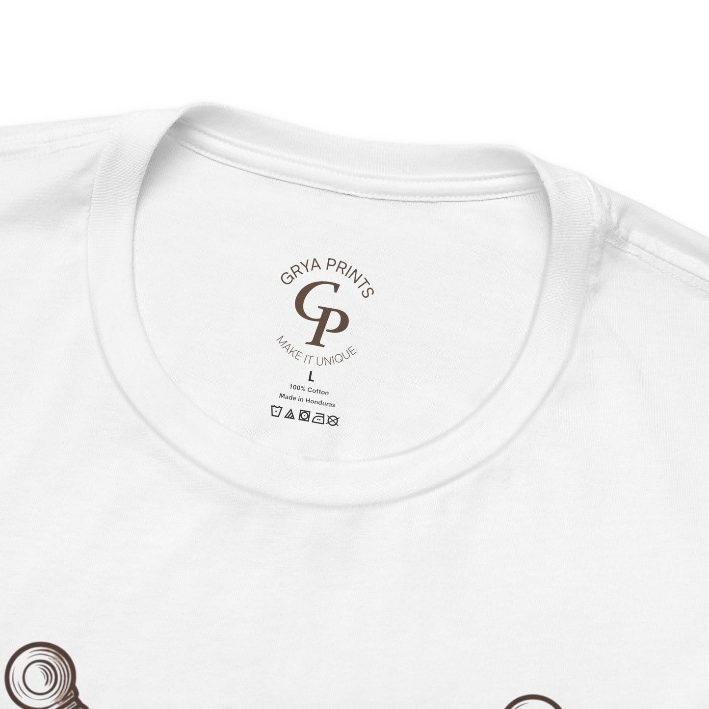 Camiseta unisex de empoderamiento "Eres el arma, el escudo"
