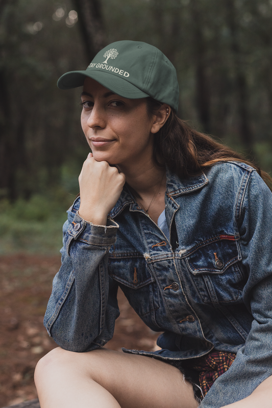 Gorra unisex de algodón con bordado "Stay Grounded"