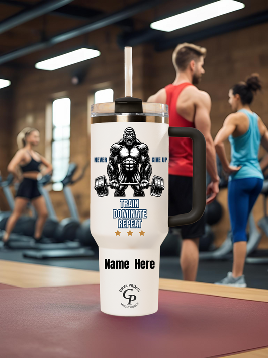 Vaso de fitness personalizado de 40 oz - Taza con repetición de Train Dominate y nombre