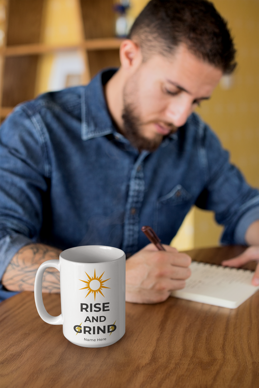Taza de café de cerámica blanca motivacional Rise and Grind de 15 oz