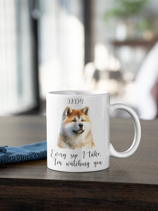 Taza de cerámica personalizada con foto de mascota, nombre y frase personalizados.